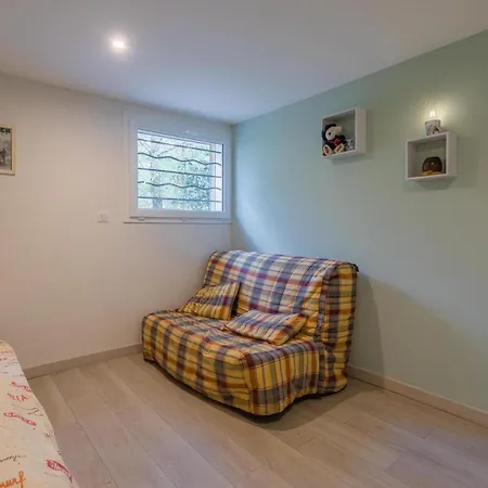 Vakantiehuis Rez-villa 75m² Piscine Parking Saint-Raphaël